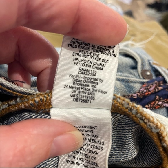 We The Free Sashed and Relaxed Shorts - Picture 9 of 10